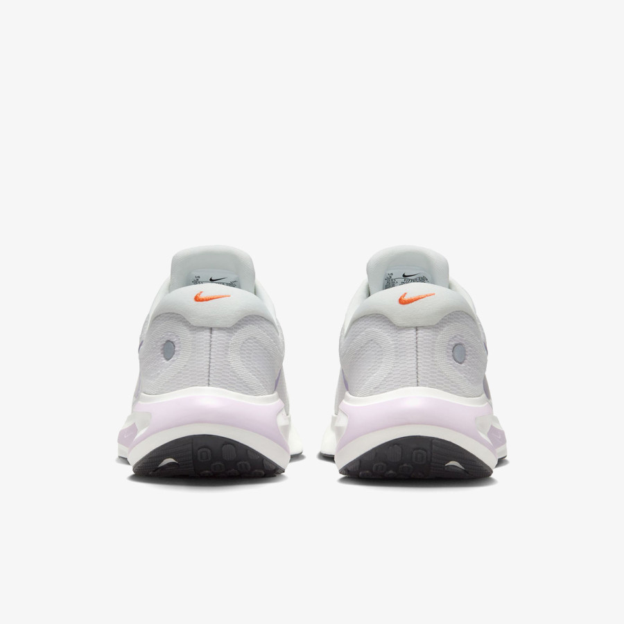 NIKE Спортни обувки Journey Run 