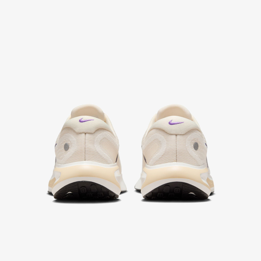 NIKE Спортни обувки Journey Run 