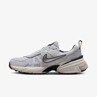 NIKE Спортни обувки V2K Run 