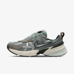 NIKE Спортни обувки V2K Run 