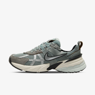 NIKE Спортни обувки V2K Run 