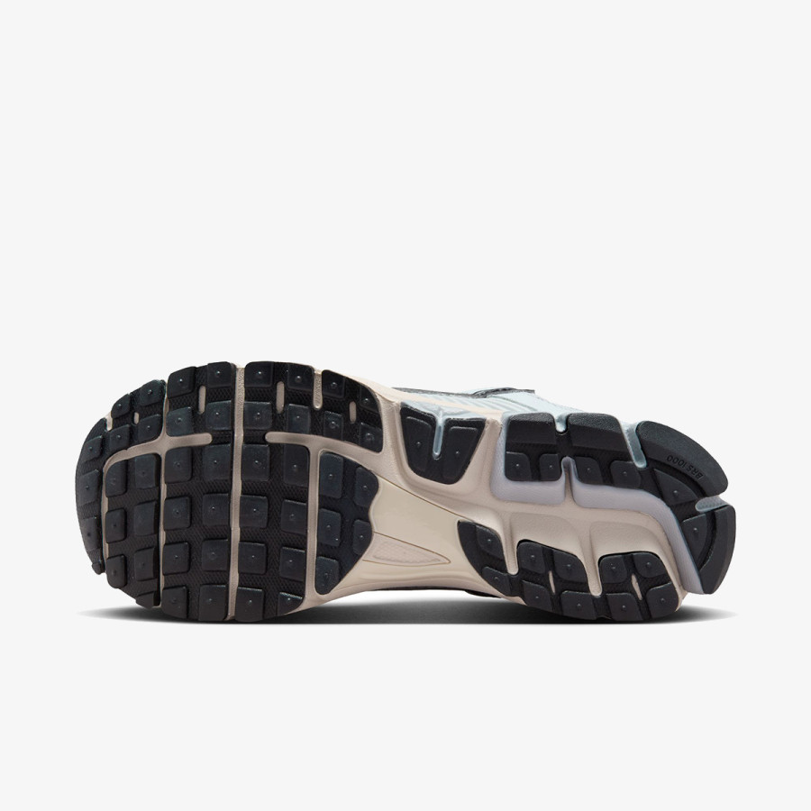 NIKE Спортни обувки W NIKE ZOOM VOMERO 5 C.O.R. 