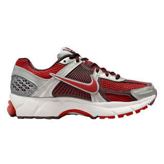 NIKE Спортни обувки WMNS NIKE VOMERO 5 