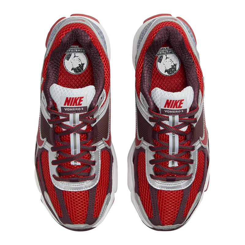 NIKE Спортни обувки WMNS NIKE VOMERO 5 