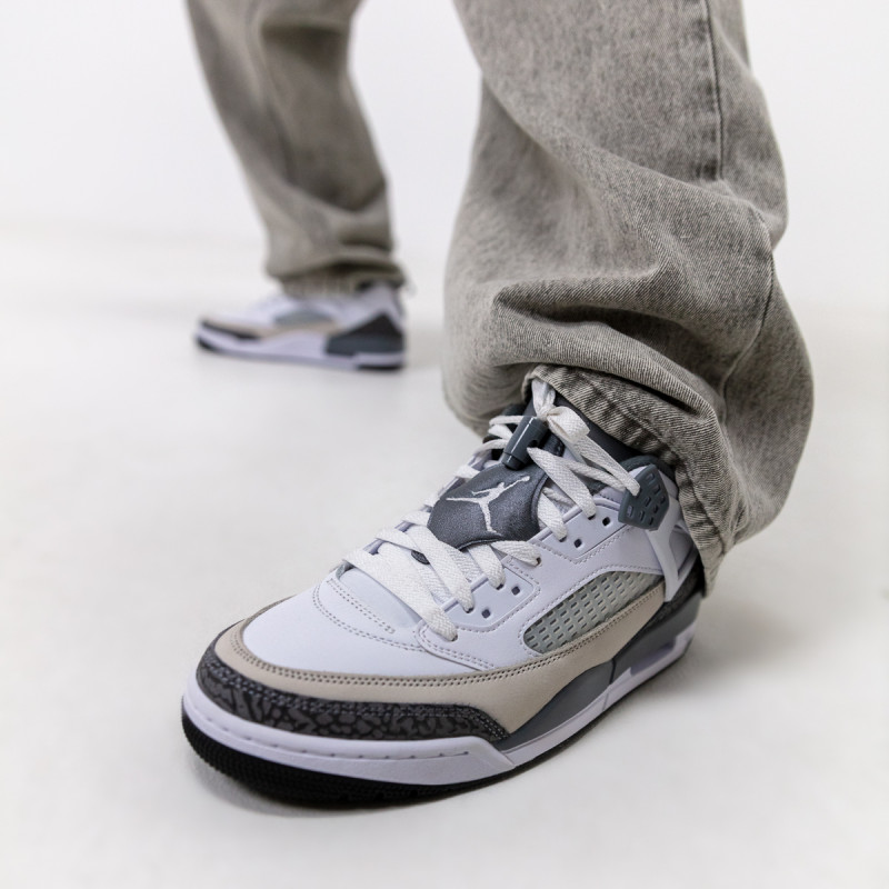 NIKE Спортни обувки JORDAN SPIZIKE LOW 
