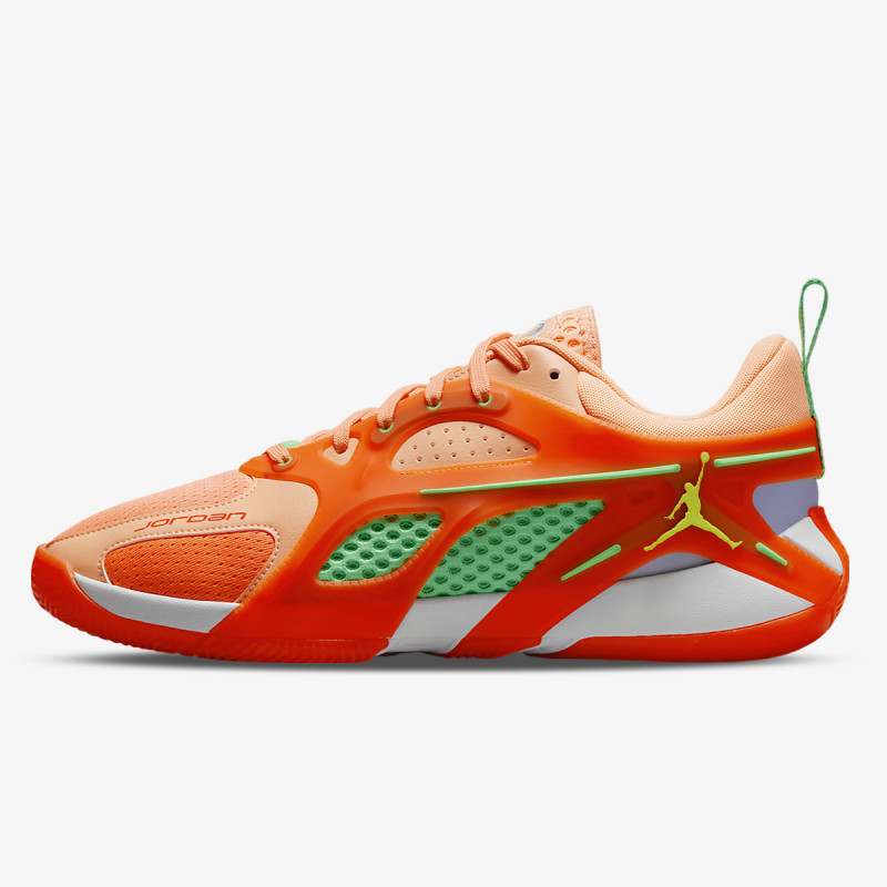 NIKE Спортни обувки JORDAN HEIR 