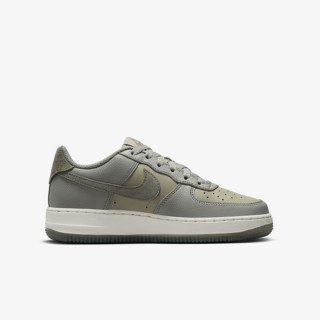 NIKE Спортни обувки AIR FORCE 1 LV8 4 BG 