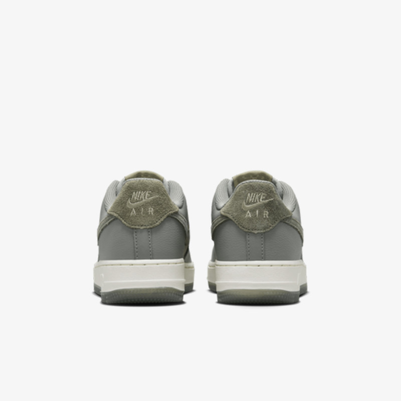NIKE Спортни обувки Air Force 1 LV8 