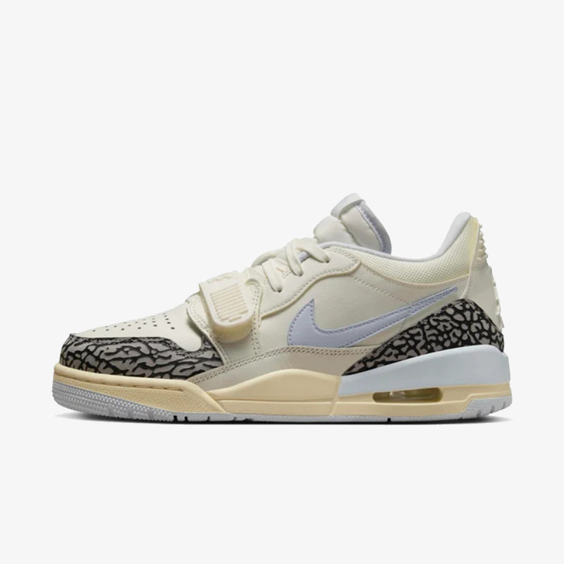 NIKE Спортни обувки WMNS AIR JORDAN LEGACY 312 LOW 