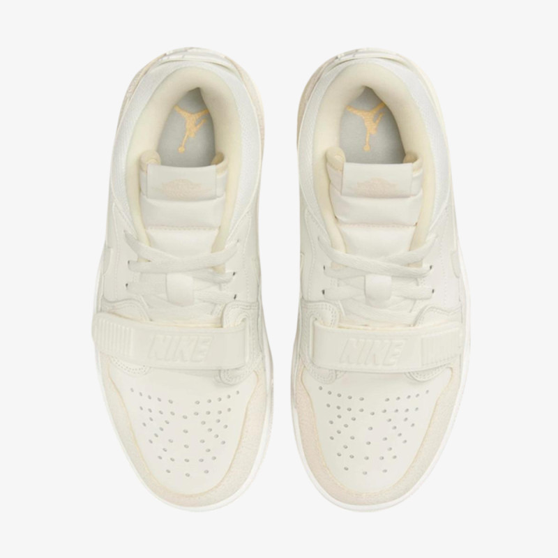 NIKE Спортни обувки WMNS AIR JORDAN LEGACY 312 LOW 