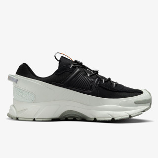 NIKE Спортни обувки VOMERO ROAM 