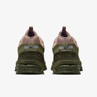 NIKE Спортни обувки NIKE ZOOM VOMERO ROAM 