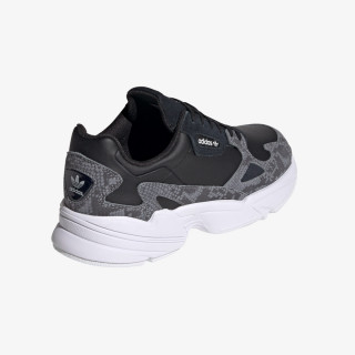 adidas Спортни обувки FALCON W 