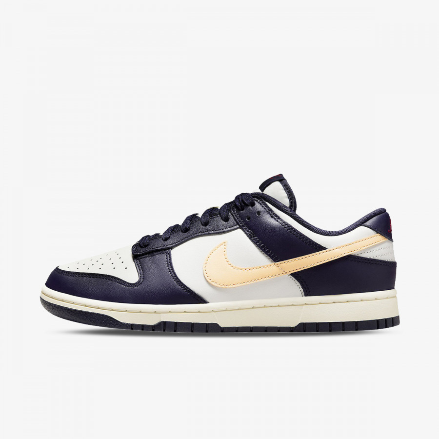 NIKE Спортни обувки NIKE DUNK LOW RETRO 