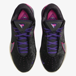 NIKE Спортни обувки LEBRON XXII 