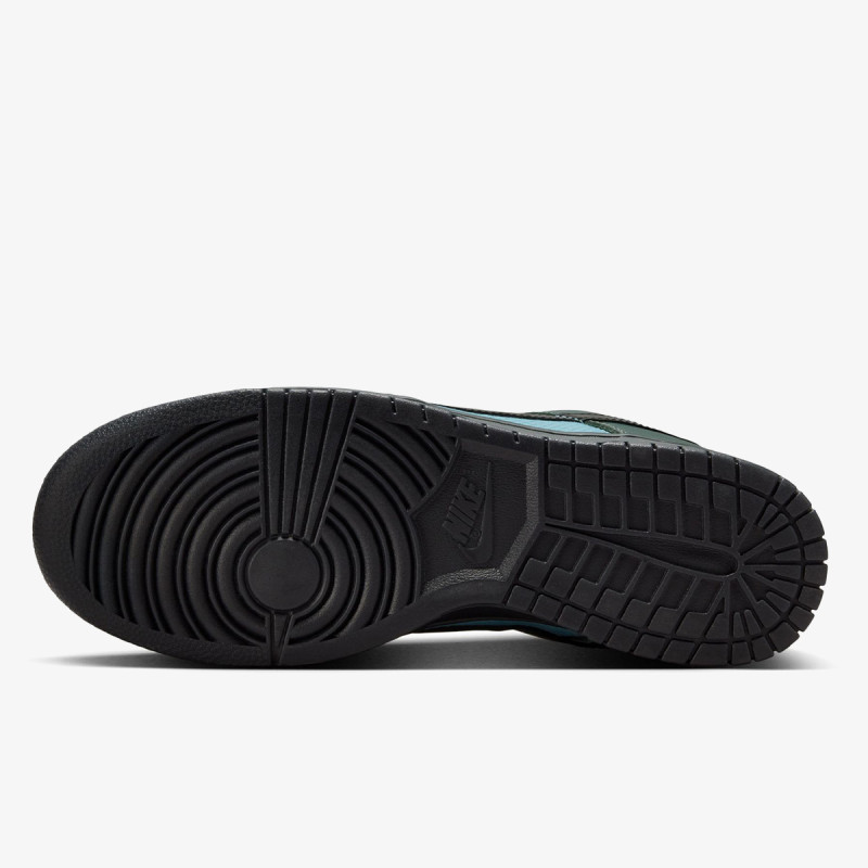 NIKE Спортни обувки NIKE DUNK LOW RETRO SE WNTR 