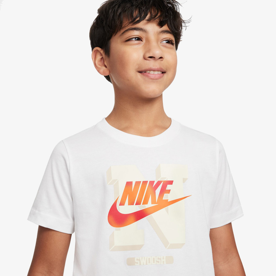 NIKE Тенискa Futura 