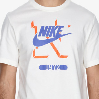 NIKE Тенискa Futura 