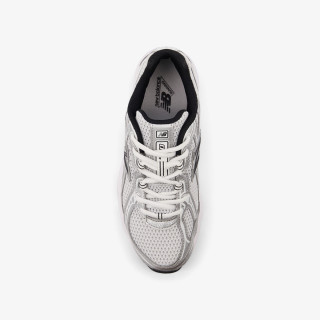 NEW BALANCE Спортни обувки K 740 