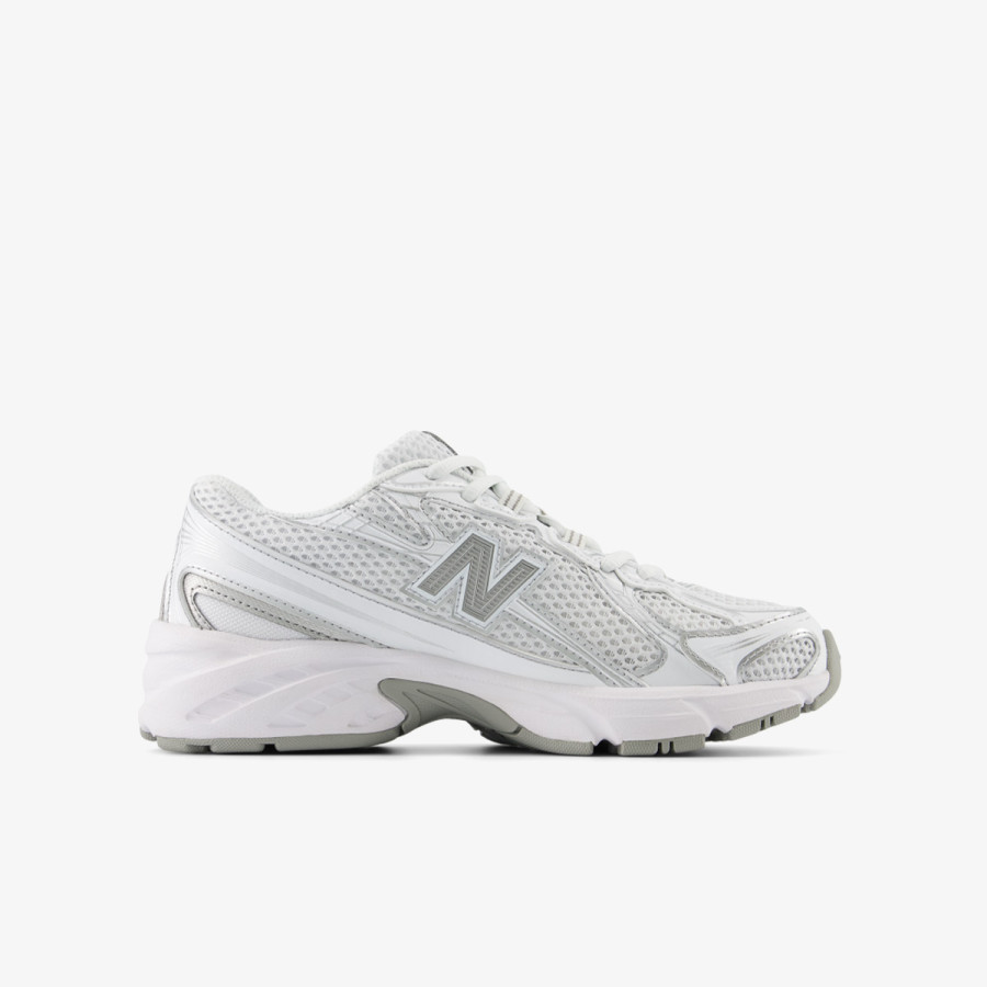 NEW BALANCE Спортни обувки K 740 