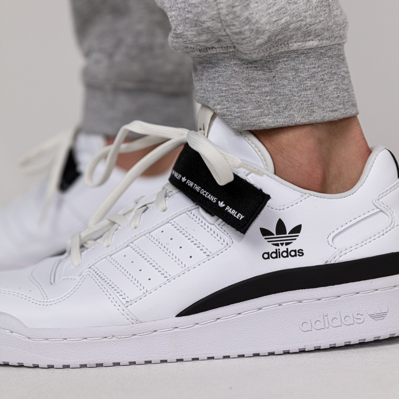 adidas Спортни обувки FORUM LOW 