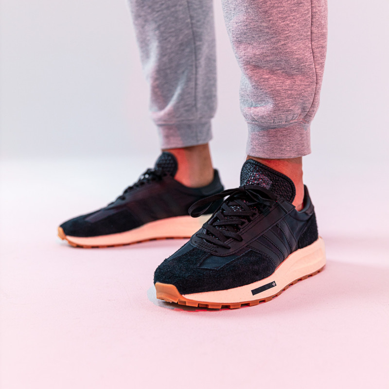 adidas Спортни обувки Retropy E5