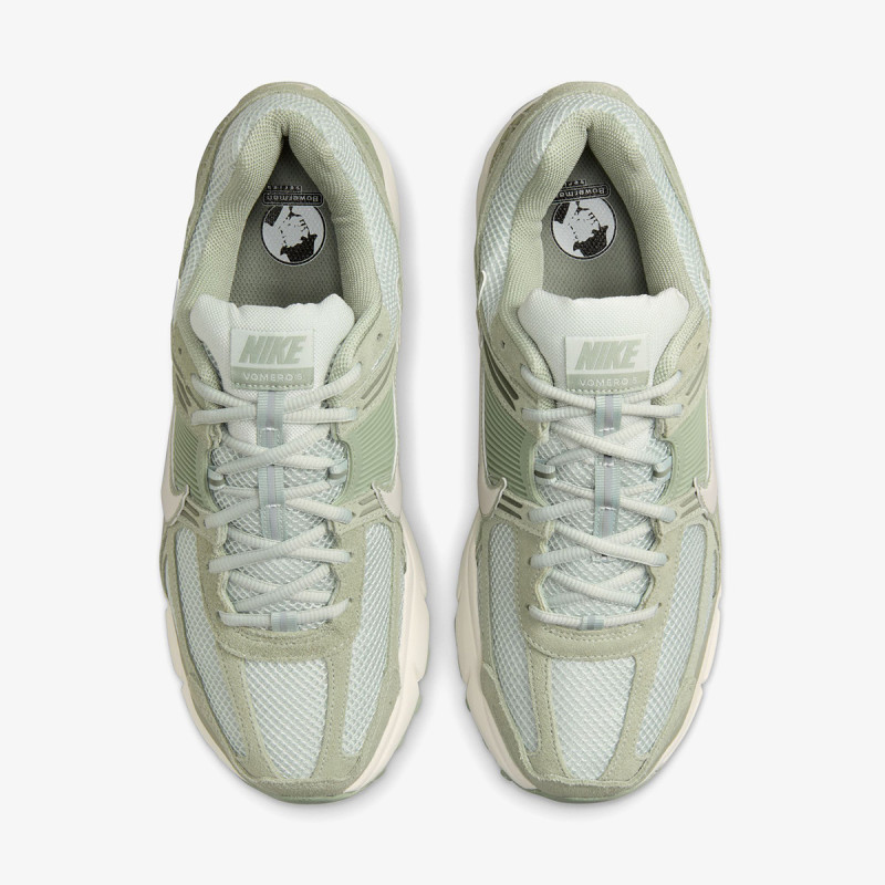 NIKE Спортни обувки Vomero 5 