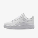 NIKE Спортни обувки WMNS AIR FORCE 1 '07 SE 