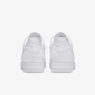 NIKE Спортни обувки WMNS AIR FORCE 1 '07 SE 