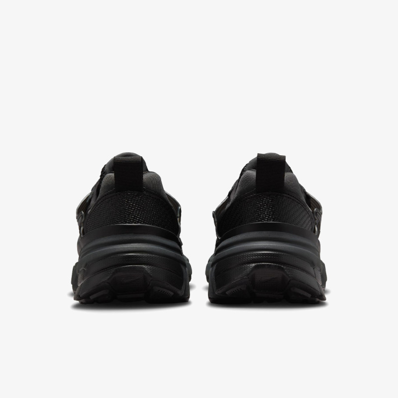 NIKE Спортни обувки V2K Run 