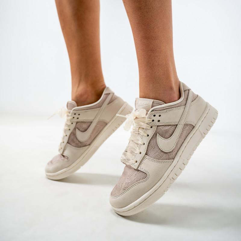 NIKE Спортни обувки W NIKE DUNK LOW SE TRND 