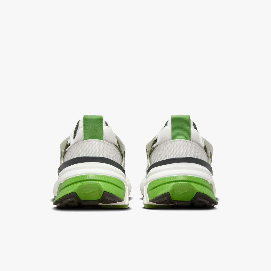 NIKE Спортни обувки V2K Run 