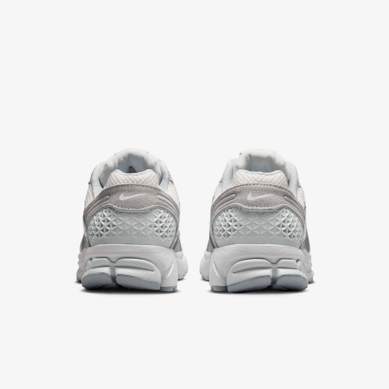 NIKE Спортни обувки W NIKE ZOOM VOMERO 5 SDE 