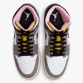 NIKE Спортни обувки AIR JORDAN 1 MID SE 