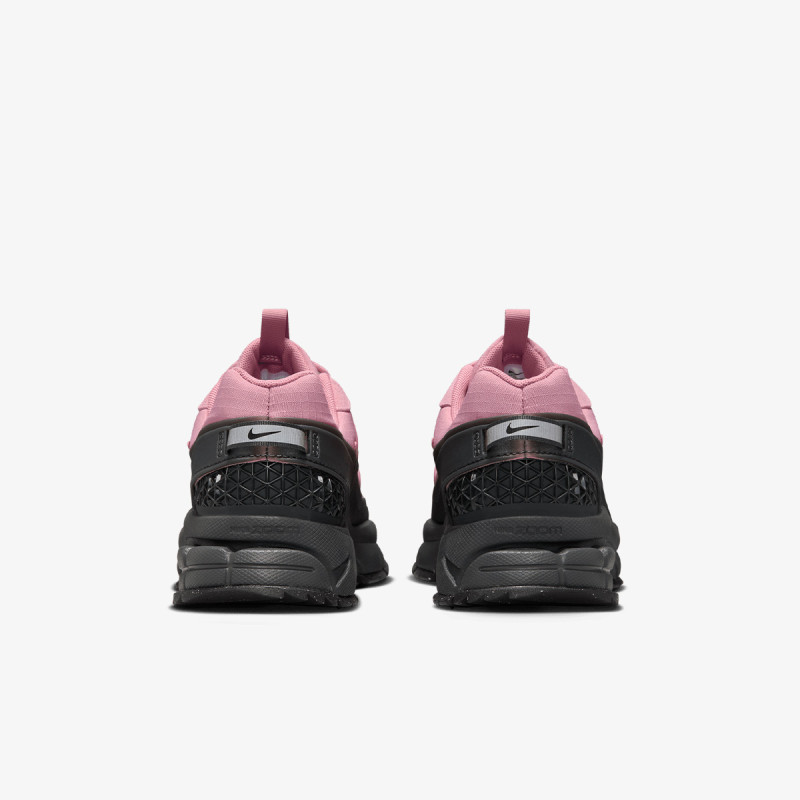 NIKE Спортни обувки Zoom Vomero Roam 