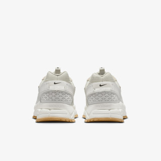 NIKE Спортни обувки W NIKE ZOOM VOMERO ROAM 