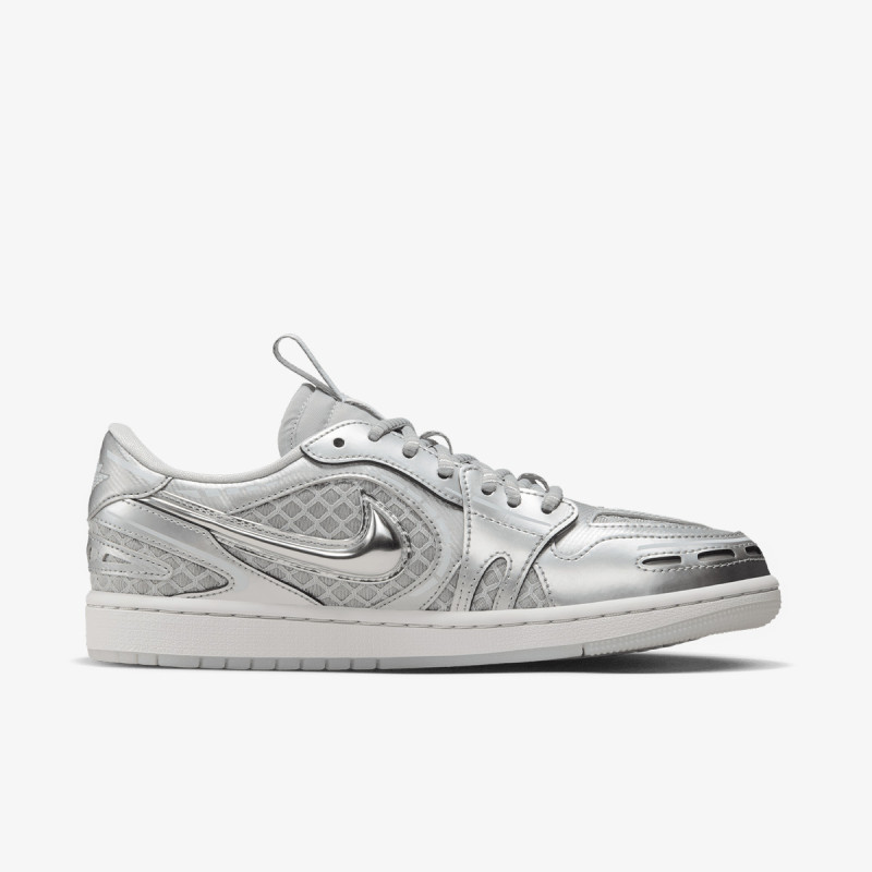 NIKE Спортни обувки WMNS AIR JORDAN 1 MM LOW V3 