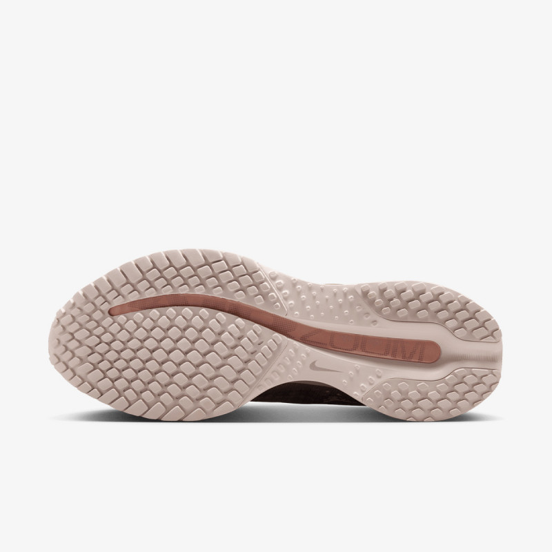 NIKE Спортни обувки W NIKE PEGASUS PREMIUM 