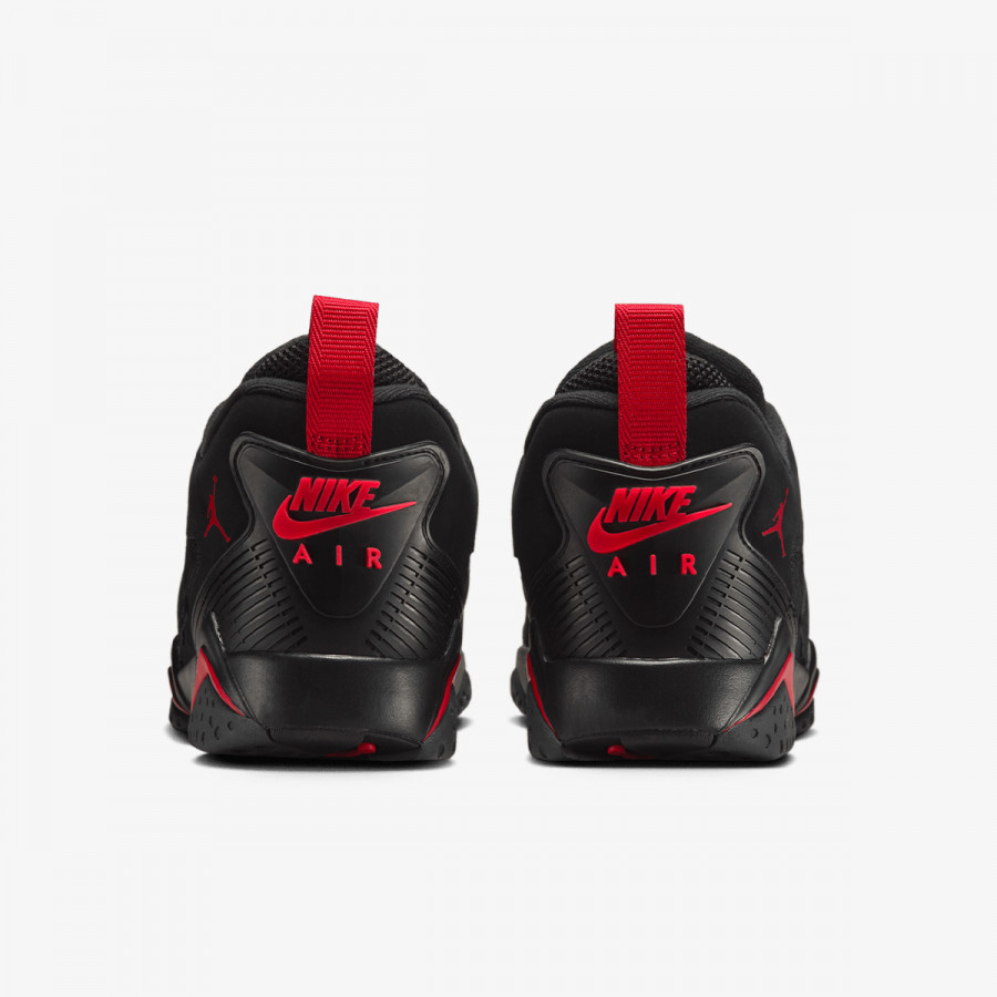 NIKE Спортни обувки AIR JORDAN 7 RM 