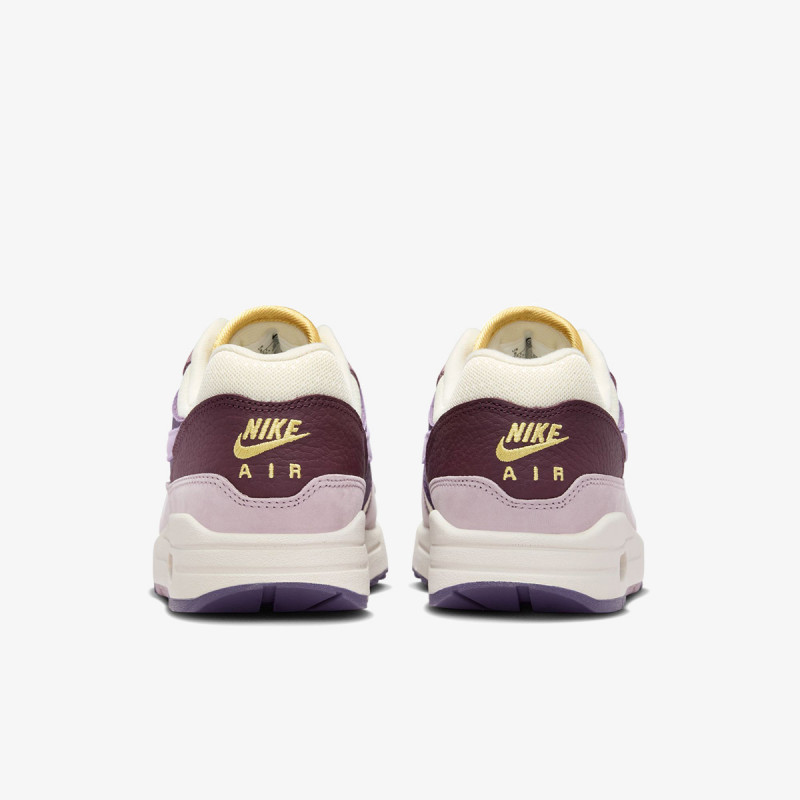 NIKE Спортни обувки W NIKE AIR MAX 1 SPE 
