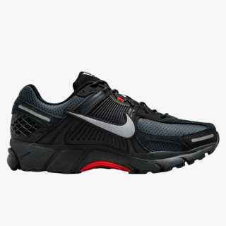 NIKE Спортни обувки Zoom Vomero 5 