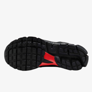 NIKE Спортни обувки Zoom Vomero 5 