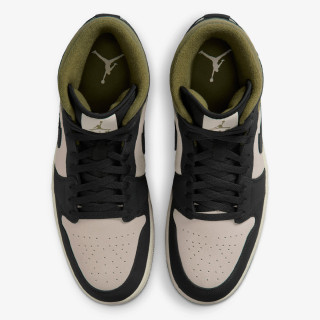 NIKE Спортни обувки AIR JORDAN 1 MID SE 