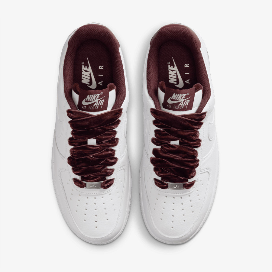 NIKE Спортни обувки W AIR FORCE 1 '07 LACE 