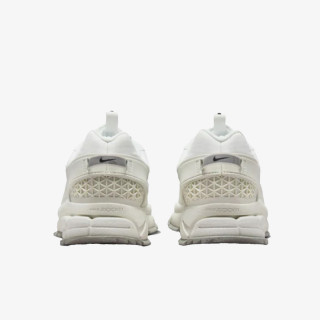 NIKE Спортни обувки W NIKE ZOOM VOMERO ROAM 