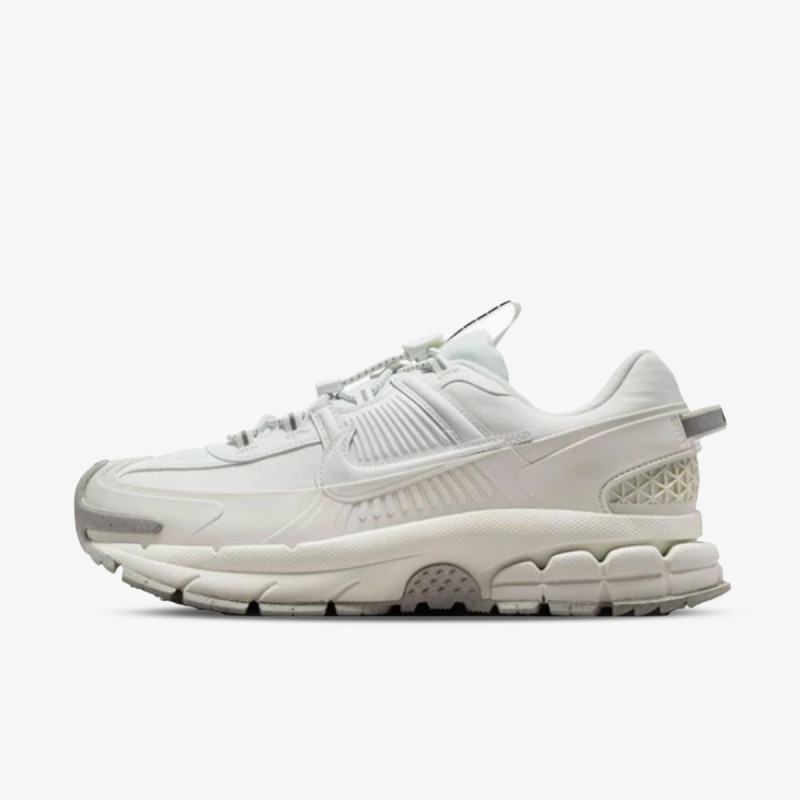 NIKE Спортни обувки W NIKE ZOOM VOMERO ROAM 