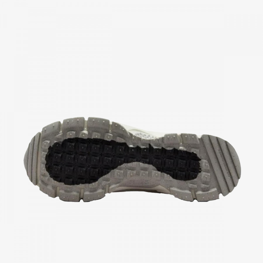 NIKE Спортни обувки W NIKE ZOOM VOMERO ROAM 