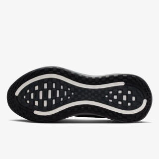 NIKE Спортни обувки NIKE VOMERO PLUS 