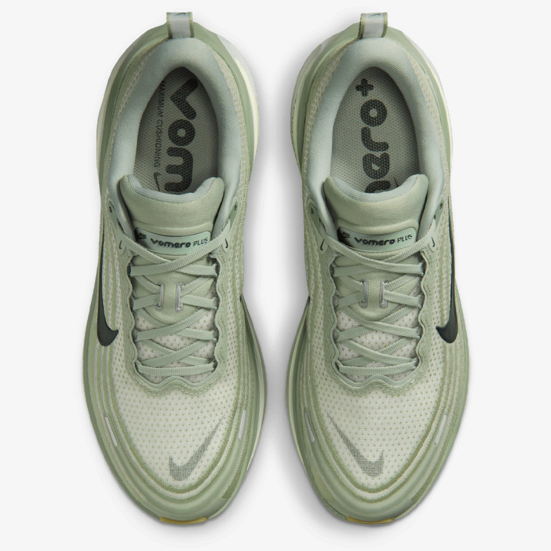 NIKE Спортни обувки NIKE VOMERO PLUS 