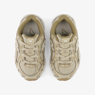 NEW BALANCE Спортни обувки K 740 